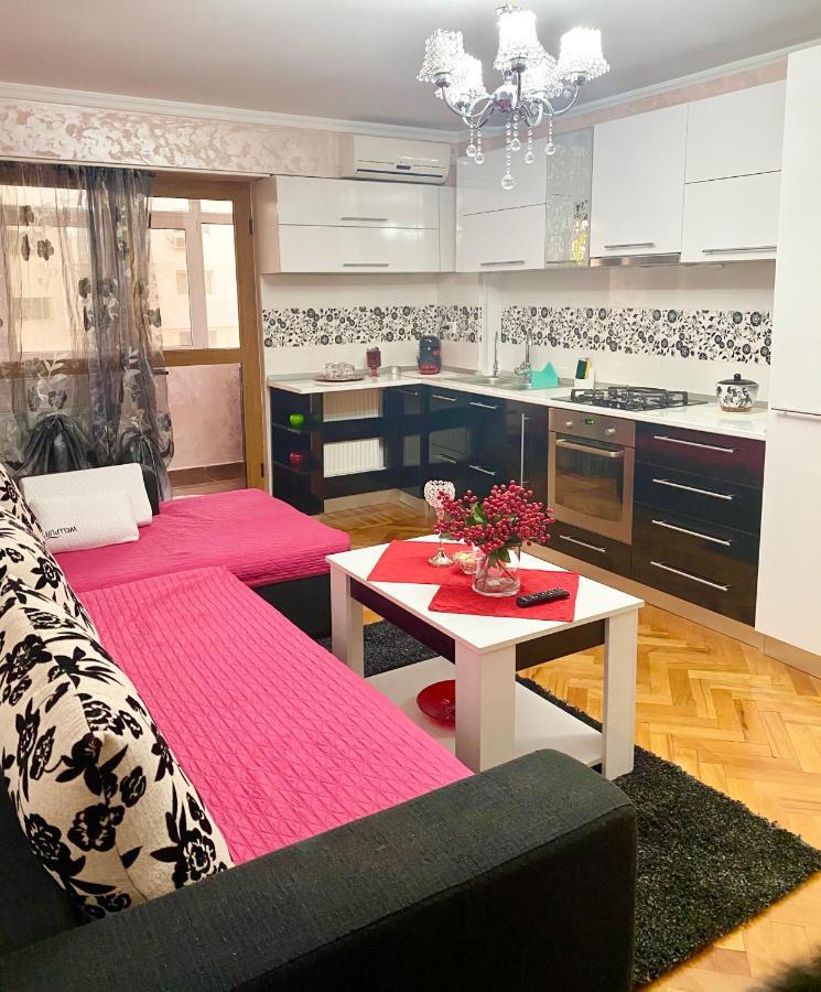 Tribunal Apartament Langa Faleza Dunarii Брэила Экстерьер фото